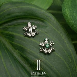 Nature-inspired titanium frog threadless top for piercings
